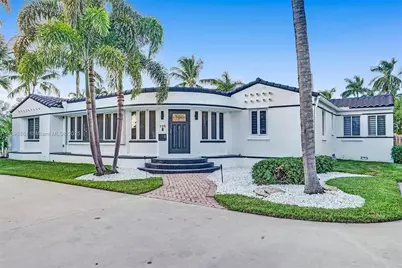 725 Harrison St, Hollywood, FL 33019 - Photo 2
