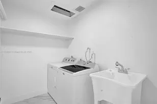 725 Harrison St, Hollywood, FL 33019 - Photo 46