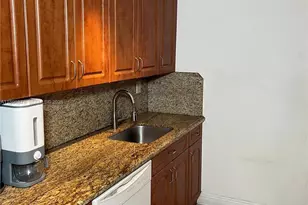 1673 Bay Rd, Miami Beach, FL 33139 - Photo 8