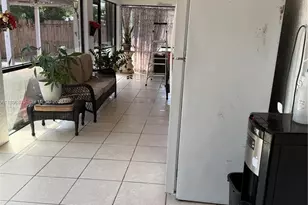 126 Sunflower Cir, Royal Palm Beach, FL 33411 - Photo 8