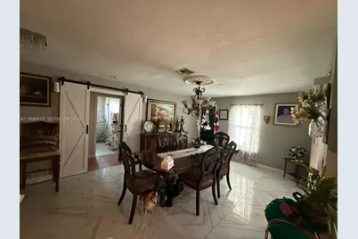 126 Sunflower Cir, Royal Palm Beach, FL 33411 - Photo 4