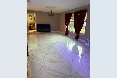 126 Sunflower Cir, Royal Palm Beach, FL 33411 - Photo 6