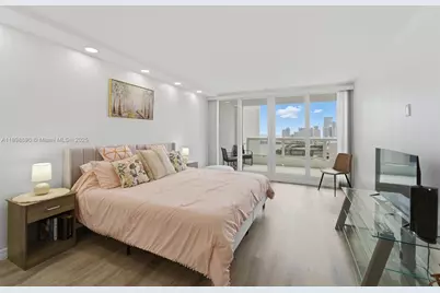 1717 N Bayshore Dr #A-2655, Miami, FL 33132 - Photo 10