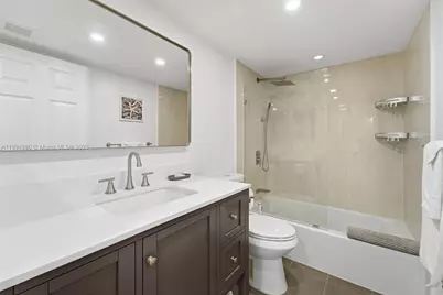 1717 N Bayshore Dr #A-2655, Miami, FL 33132 - Photo 16