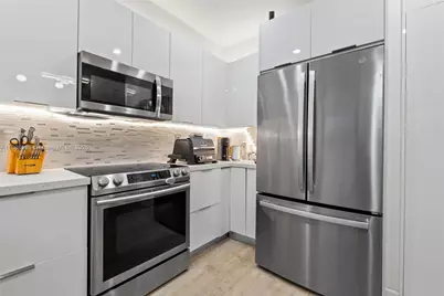 11255 NW 88th St, Doral, FL 33178 - Photo 18