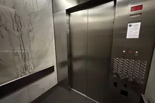 1040 Biscayne Blvd, Miami, FL 33132 - Photo 4