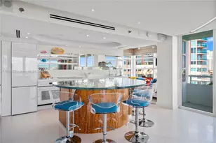 400 South Pointe Dr, Miami Beach, FL 33139 - Photo 12