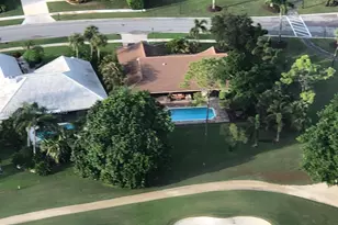 10134 Boca Woods Ln, Boca Raton, FL 33428 - Photo 16