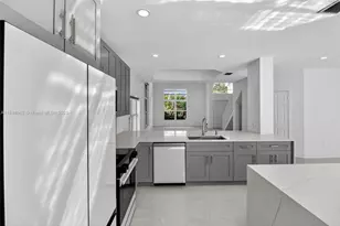 11244 NW 58th Terrace, Doral, FL 33178 - Photo 10