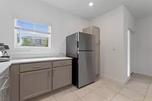 377 NE 1st Dr, Florida City, FL 33034 - Photo 8