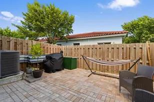 377 NE 1st Dr, Florida City, FL 33034 - Photo 18