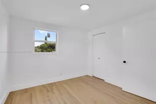 917 Orange Dr, Lake Park, FL 33403 - Photo 24