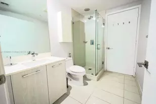 55 SW 9th St, Miami, FL 33130 - Photo 24