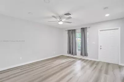 6860 SW 18th Ct, North Lauderdale, FL 33068 - Photo 34