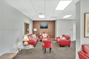 2425 Presidential Way, West Palm Beach, FL 33401 - Photo 52