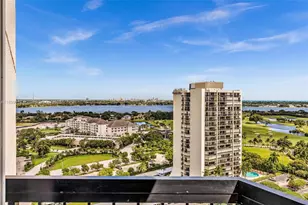 2425 Presidential Way, West Palm Beach, FL 33401 - Photo 36