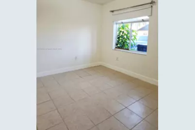 18861 NW 86th Ct #3903, Hialeah, FL 33015 - Photo 2