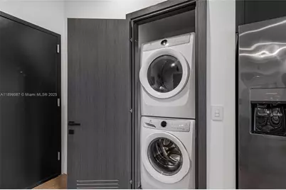 398 NE 5th St #3017, Miami, FL 33132 - Photo 22