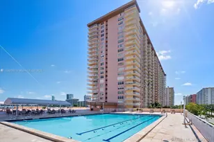 251 174th St, Sunny Isles Beach, FL 33160 - Photo 28
