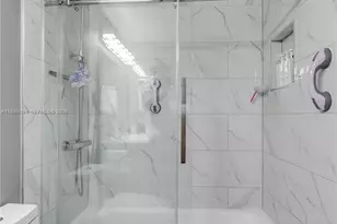 4350 Hillcrest Dr, Hollywood, FL 33021 - Photo 14