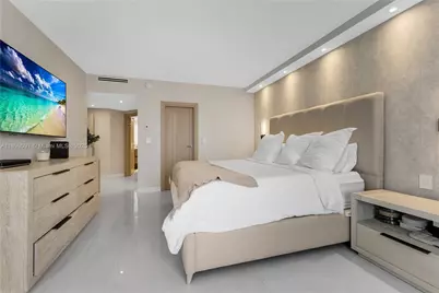 20191 E Country Club Dr #1603, Aventura, FL 33180 - Photo 22