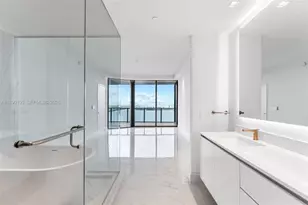 700 NE 24th St, Miami, FL 33137 - Photo 20