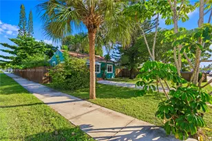 2447 Wilson St, Hollywood, FL 33020 - Photo 2