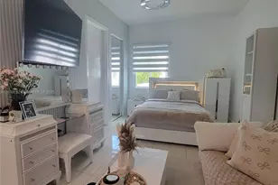 10435 NW 66th St, Doral, FL 33178 - Photo 14