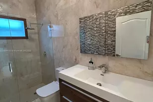 5926 NW 110th Ct, Doral, FL 33178 - Photo 40