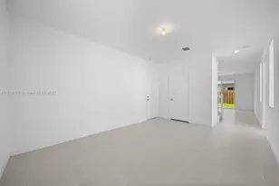 715 SE 15th St, Homestead, FL 33034 - Photo 6