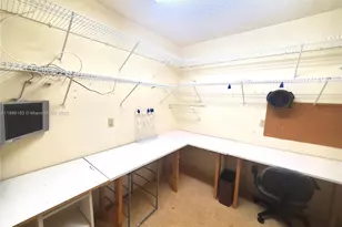 1705 Whitehall Dr, Davie, FL 33324 - Photo 28