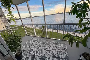 2920 Point E Dr, Aventura, FL 33160 - Photo 2