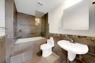 10 SW South River Dr, Miami, FL 33130 - Photo 14