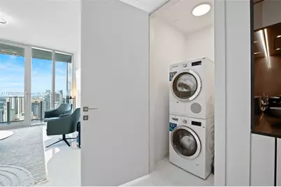 300 Biscayne Blvd Way #4909W, Miami, FL 33131 - Photo 20