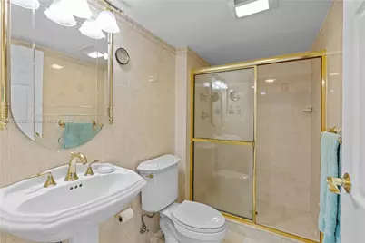 20379 W Country Club Dr #2039, Aventura, FL 33180 - Photo 16