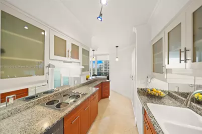4775 Collins Ave #1708, Miami Beach, FL 33140 - Photo 10