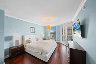 4775 Collins Ave, Miami Beach, FL 33140 - Photo 14