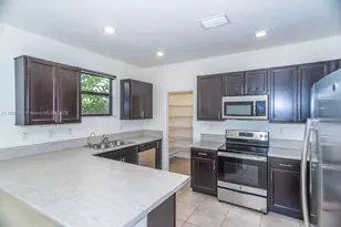 148 NE 24th Ave, Homestead, FL 33033 - Photo 4