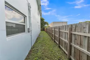 2176 NW 64th St, Miami, FL 33147 - Photo 34