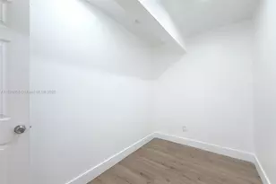 544 Michigan Ave, Miami Beach, FL 33139 - Photo 12