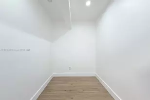 544 Michigan Ave, Miami Beach, FL 33139 - Photo 10