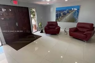 1825 W 44th Pl, Hialeah, FL 33012 - Photo 12