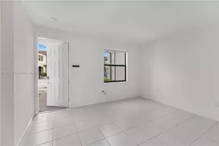 10611 West 33rd Ct, Hialeah, FL 33018 - Photo 8