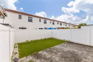 10611 West 33rd Ct, Hialeah, FL 33018 - Photo 32
