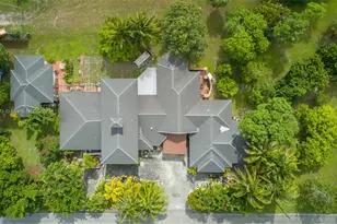 5400 Palm Tree Rd, Plantation, FL 33317 - Photo 2