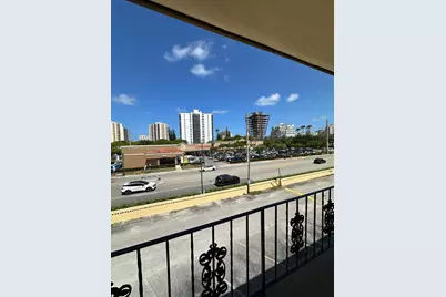 20201 NE 29th Ct #D335, Aventura, FL 33180 - Photo 12