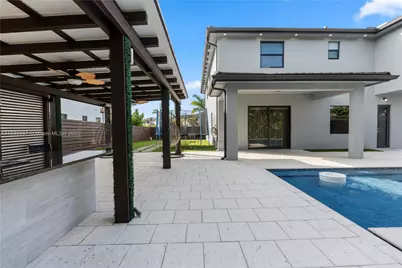 8975 NW 161st Ter, Miami Lakes, FL 33018 - Photo 22