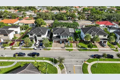 8975 NW 161st Ter, Miami Lakes, FL 33018 - Photo 44