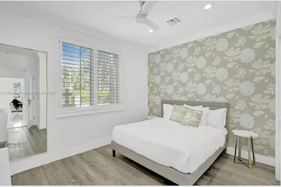 929 N Southlake Dr, Hollywood, FL 33019 - Photo 34