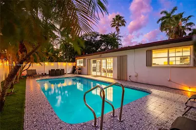 1244 Garfield St, Hollywood, FL 33019 - Photo 2